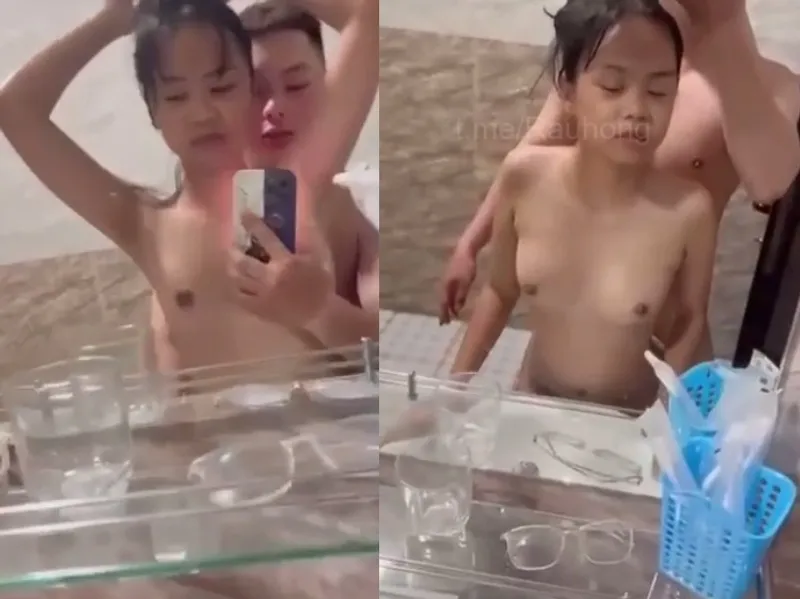 Mảnh khảnh em cùng any nện trước gương quay kỉ niệm